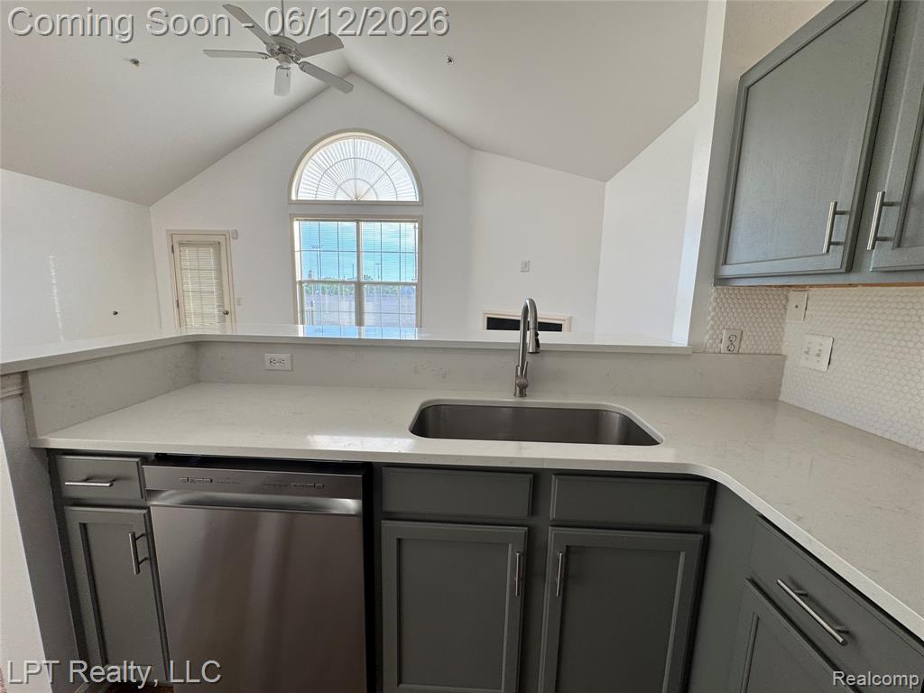 623 Worthington Drive, Lansing, MI 48906 — Photo 6