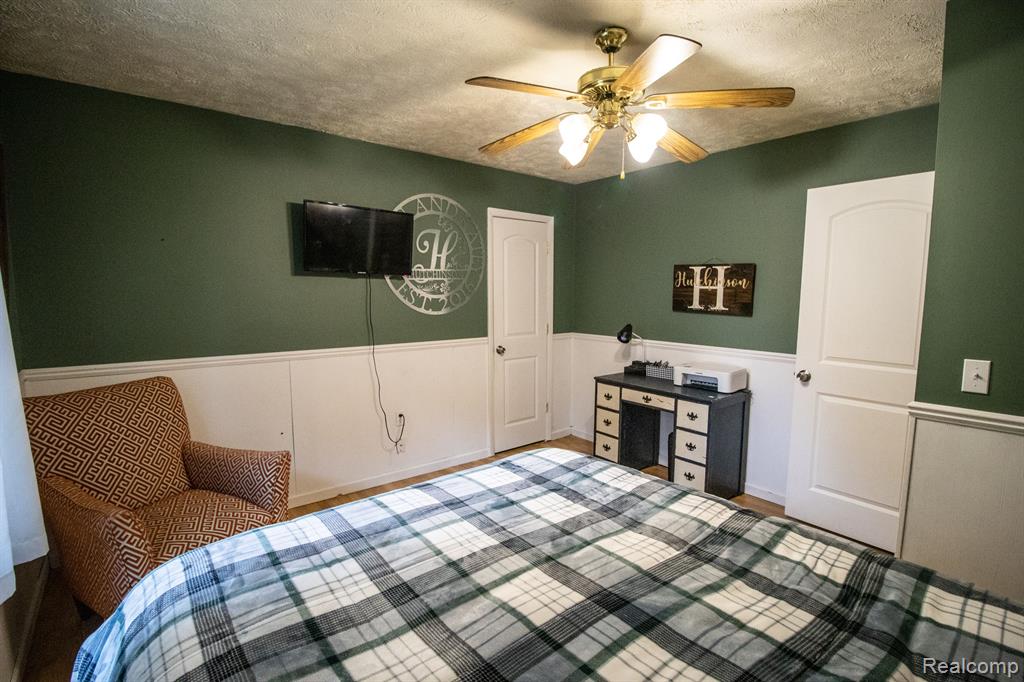 4585 Burt Road, Birch Run, MI 48415 — Photo 45
