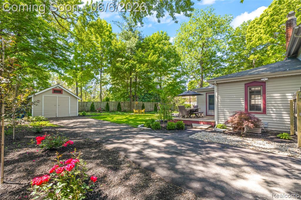 406 E Sherman Street, Holly, MI 48442 — Photo 4