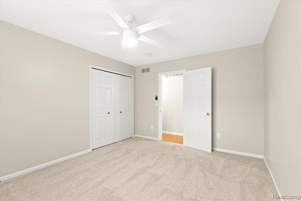 4138 HUNTERS Circle E, Canton, MI 48188 — Photo 18