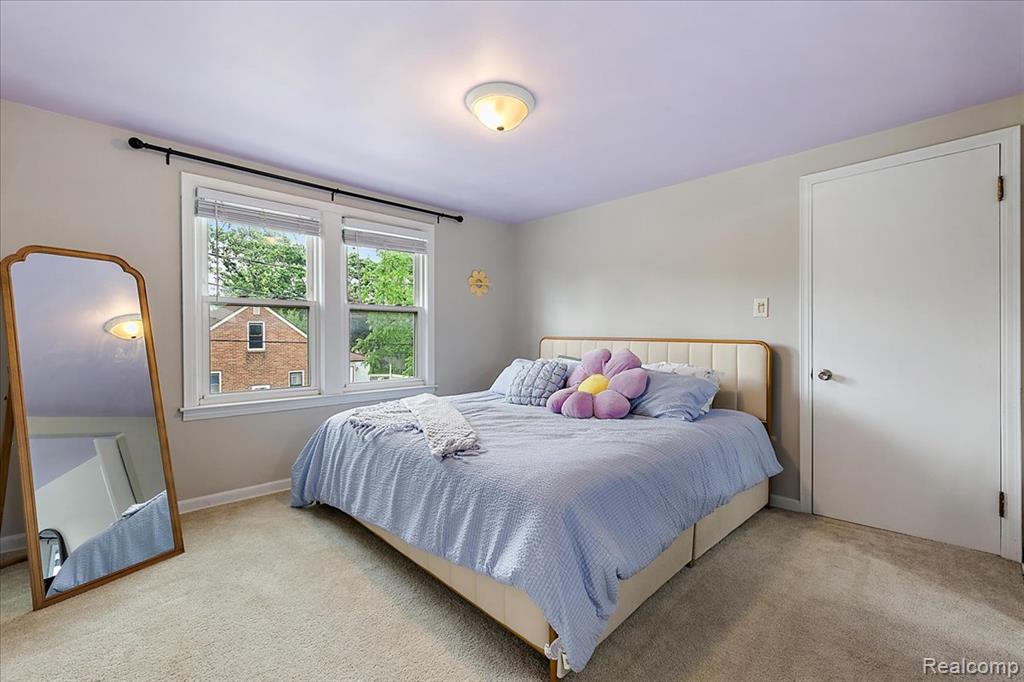 854 PINECREST Drive, Ferndale, MI 48220 — Photo 22