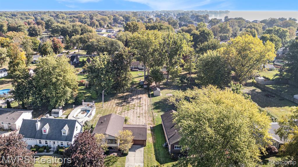47812 Forbes Drive, New Baltimore, MI 48047 — Photo 23