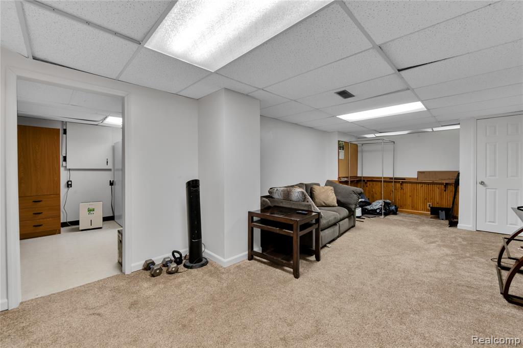607 Ashburnham Street, Auburn Hills, MI 48326 — Photo 19