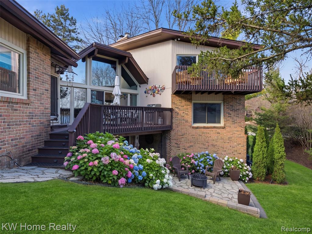 4749 Tara Court, West Bloomfield, MI 48323 — Photo 63
