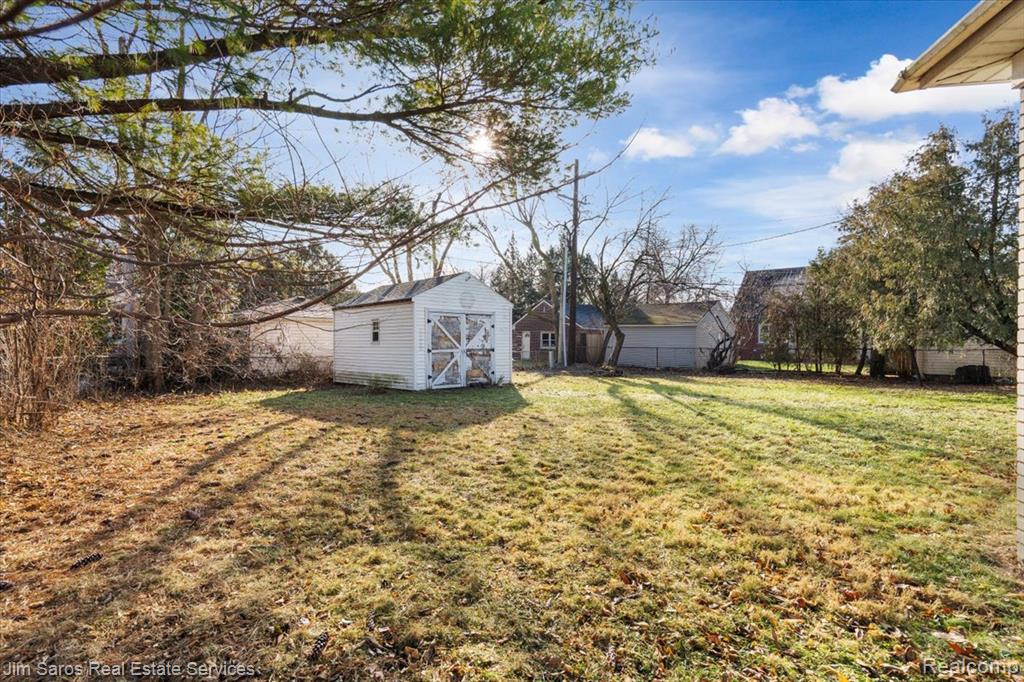 463 Elizabeth Court, Grosse Pointe Farms, MI 48236 — Photo 16