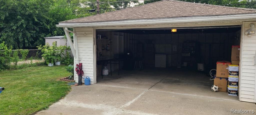 4467 McKinley Street, Dearborn Heights, MI 48125 — Photo 29
