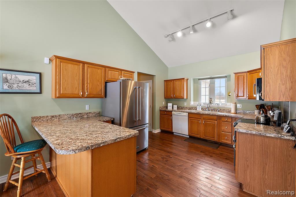 6140 BROOKHAVEN Drive, Imlay City, MI 48444 — Photo 10