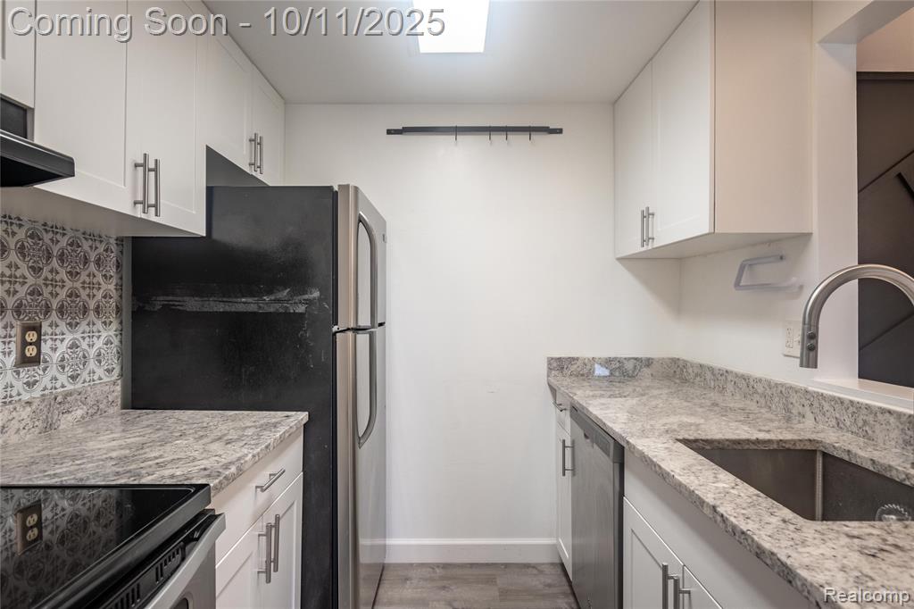 1481 E Chateau Vert Street, Ypsilanti, MI 48197 — Photo 11