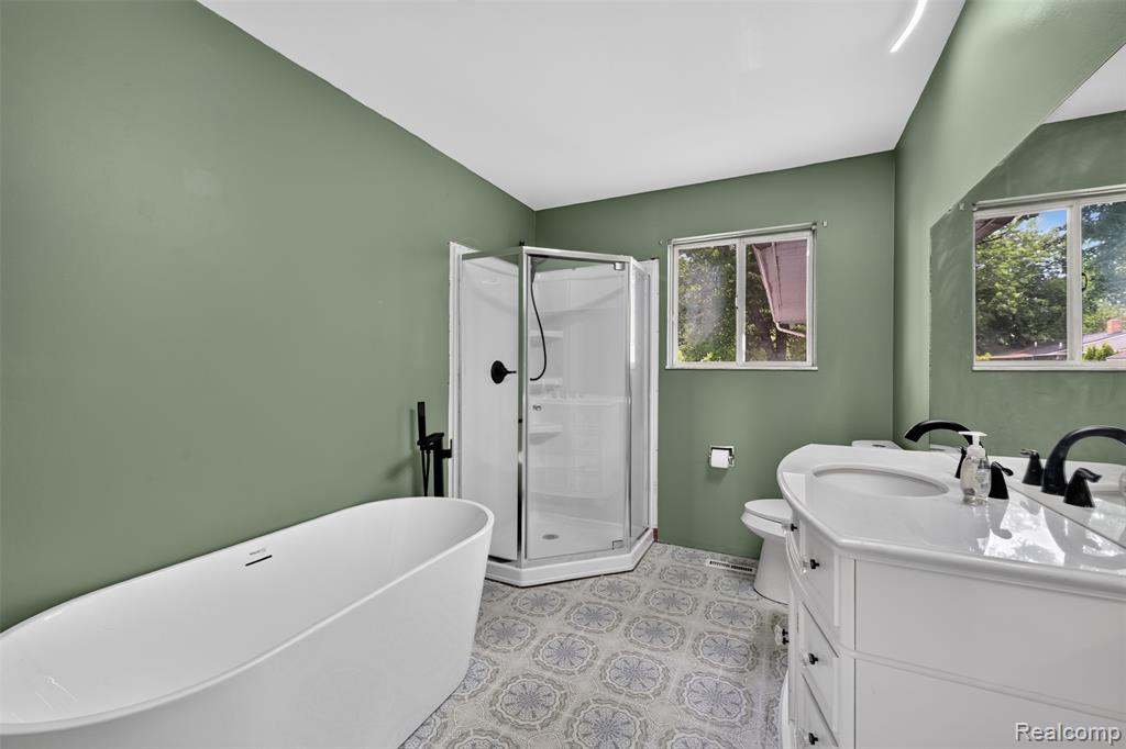5457 Reid Road, Swartz Creek, MI 48473 — Photo 24