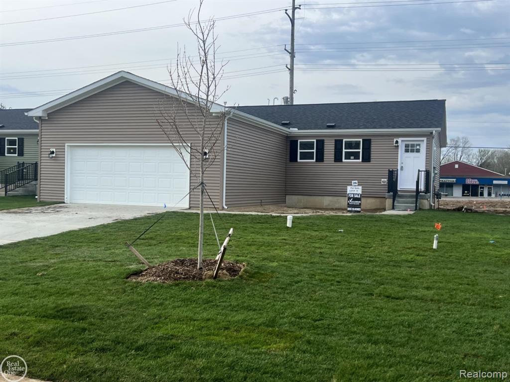 4207 Sugar Maple Run, Flint, MI 48506 — front exterior