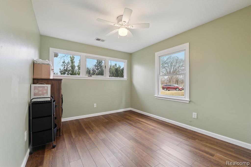 4302 MANDALAY Avenue, Royal Oak, MI 48073 — Photo 14