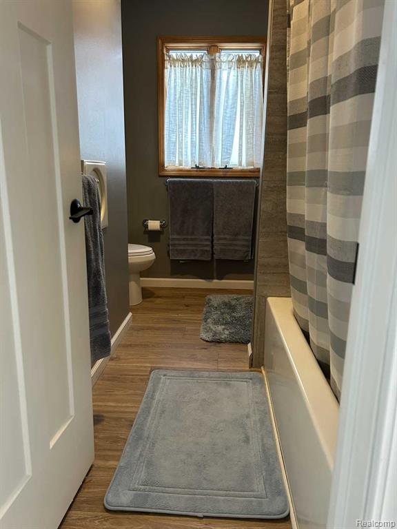 3274 Lakeview Drive, Highland, MI 48356 — Photo 32
