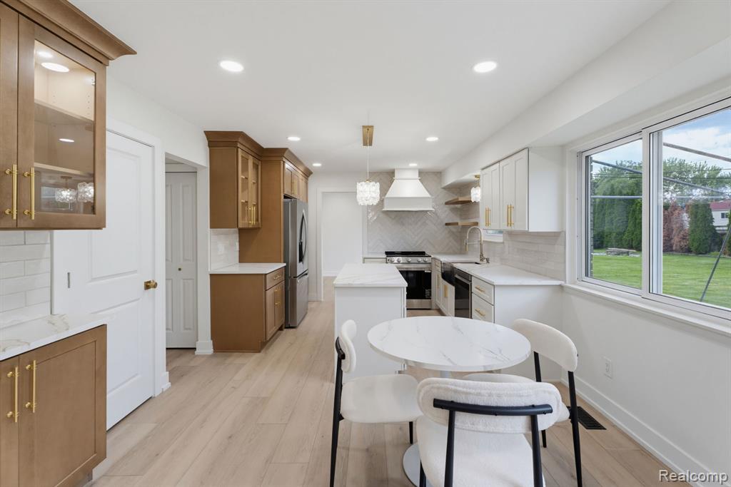 6780 Lee Crest Drive, West Bloomfield, MI — Photo 14