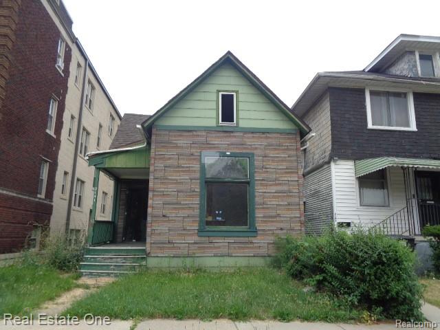 2141 Hubbard Street
