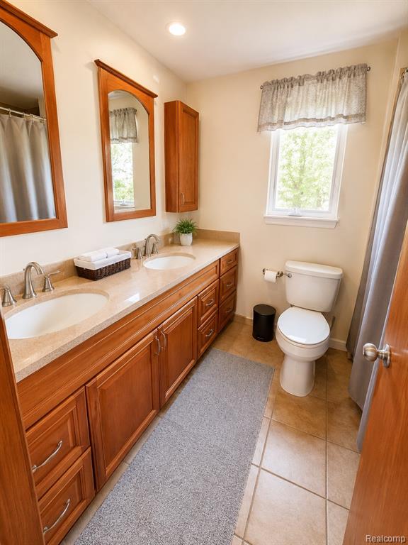 9739 Waterway Drive N, Grosse Ile, MI 48138 — Photo 21