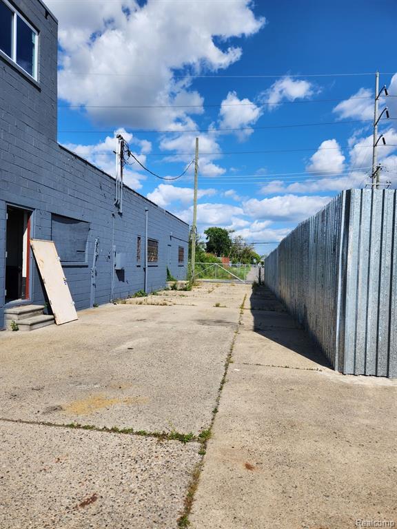 13507 Auburn Street, Detroit, MI 48223 — Photo 20