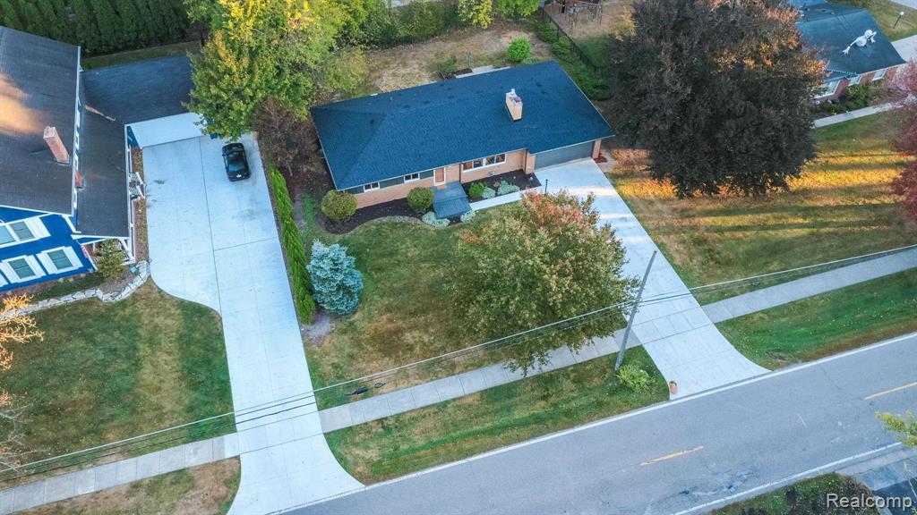 19332 Beverly Road, Beverly Hills, MI 48025 — Photo 39