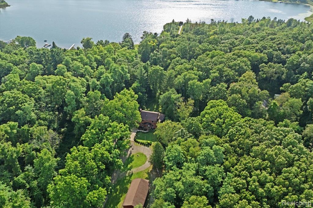 1350 Pettibone Lake Road, Highland, MI 48356 — Photo 8
