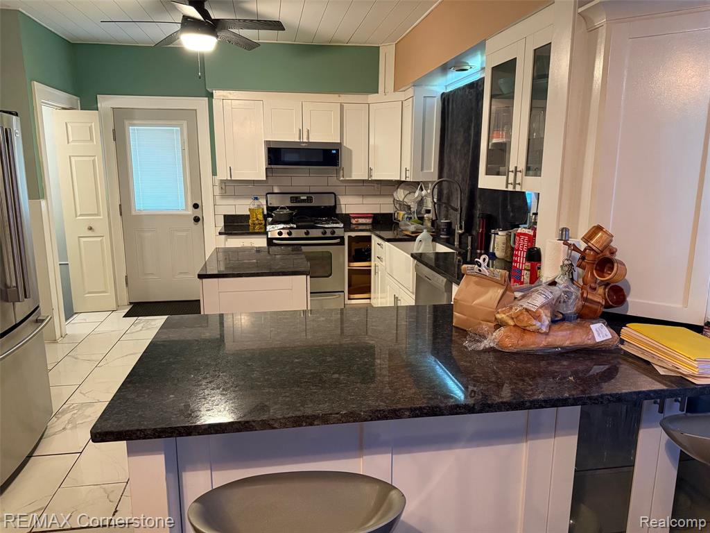 28 Labadie Street, Ecorse, MI 48229 — Photo 8