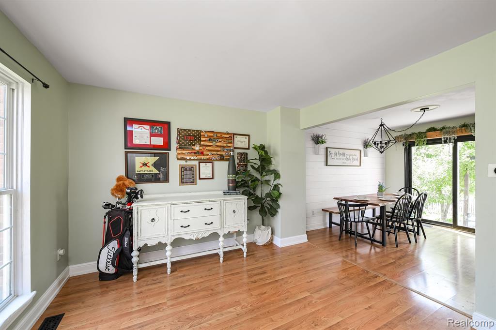 6388 JONQUIL Lane, Ypsilanti, MI 48197 — Photo 11