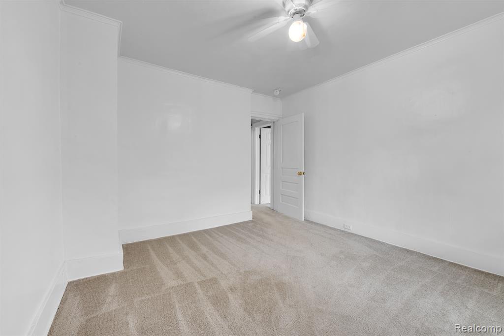 304 EMMET Street, Ypsilanti, MI 48197 — Photo 11