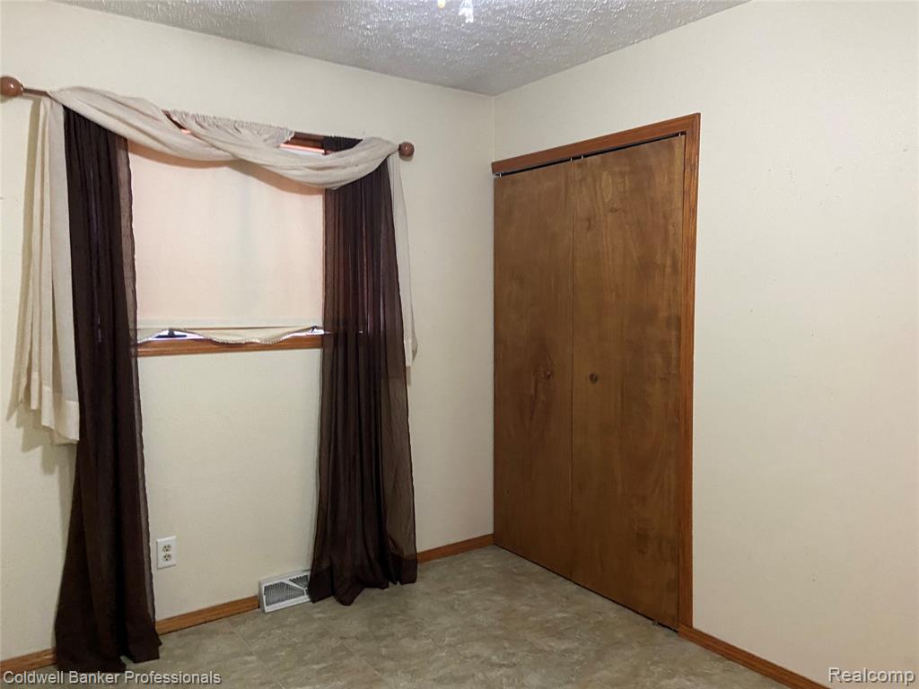 3886 Poit Drive, Lapeer, MI 48446 — Photo 14