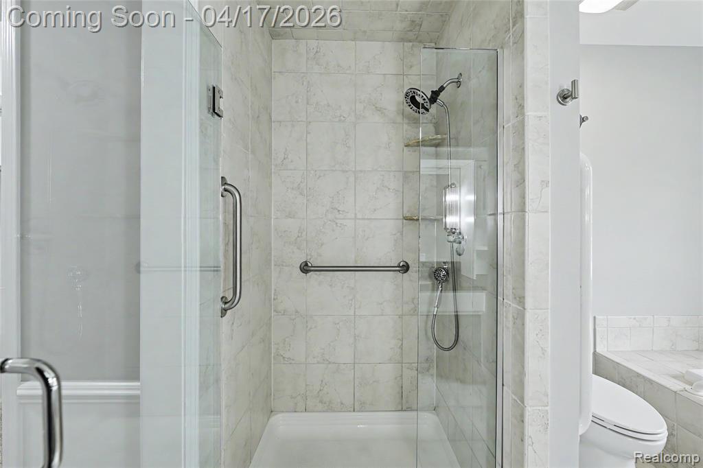 734 Lake Ridge Road, Rochester Hills, MI 48307 — Photo 22