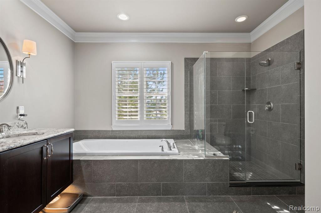 4128 BINGHAMPTON Court, Clarkston, MI 48348 — Photo 42