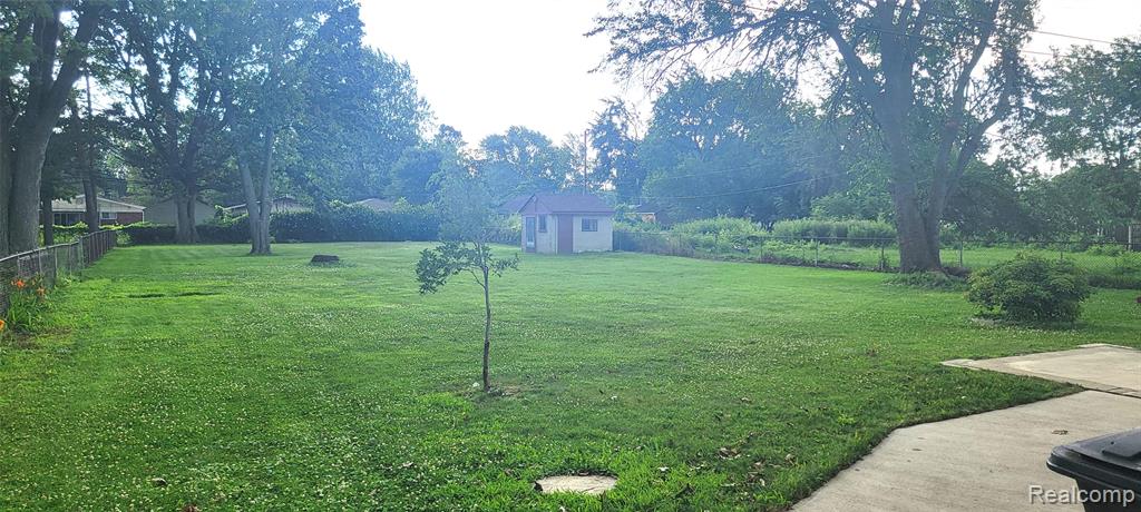8961 Mortenview Drive, Taylor, MI 48180 — Photo 4