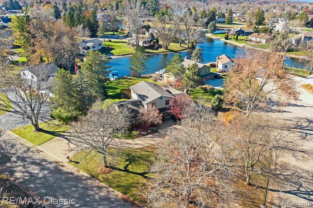 5067 Oakwood Court, Commerce Twp, MI 48382 — Photo 41