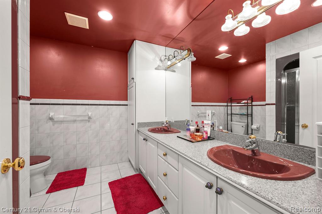 3 CABRI Lane, Dearborn Heights, MI 48127 — Photo 32