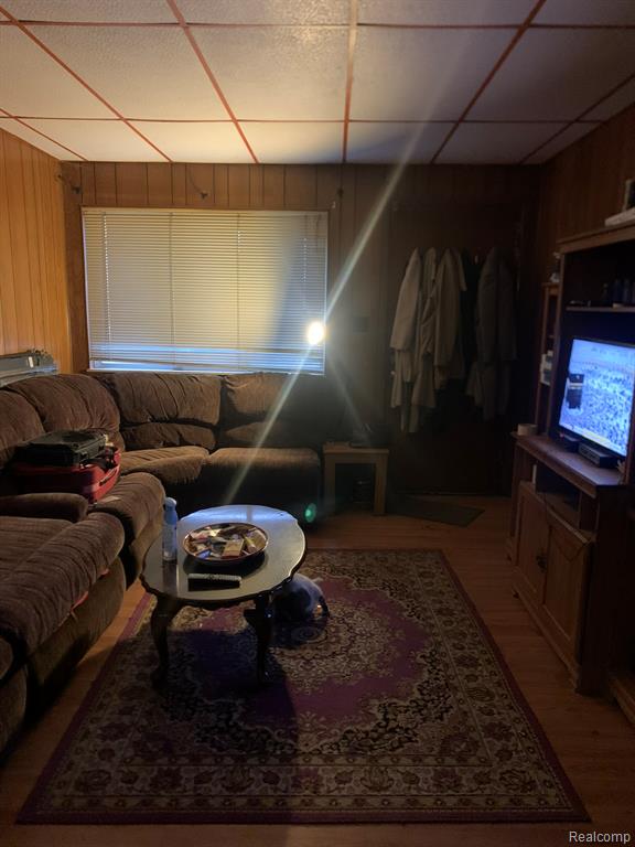 2255 Yemans Street, Hamtramck, MI 48212 — Photo 2