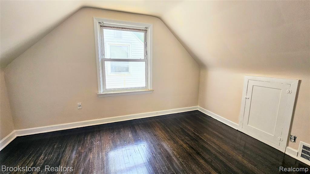 7336 Chatham, Redford, MI 48239 — Photo 29