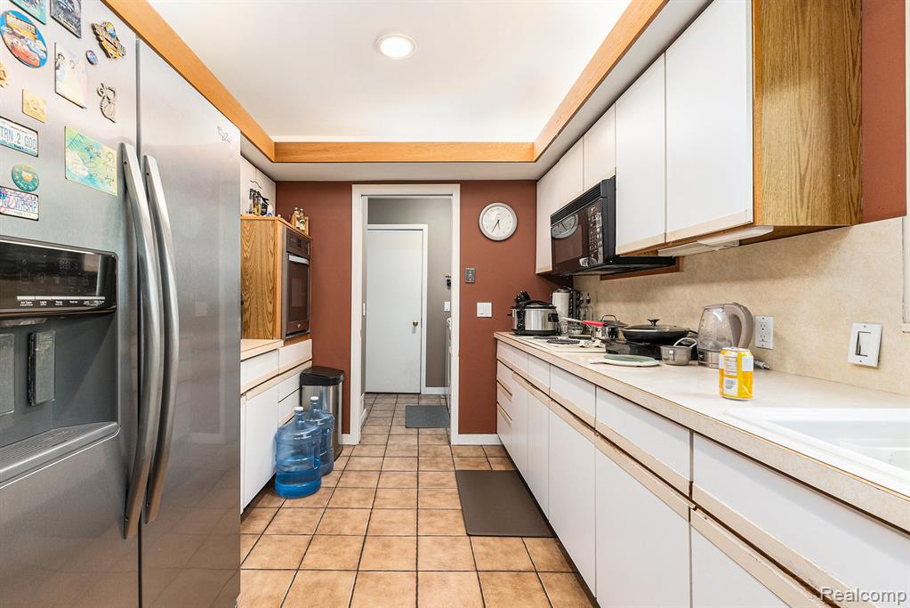 5130 Whitlow Court, Commerce Twp, MI 48382 — Photo 9