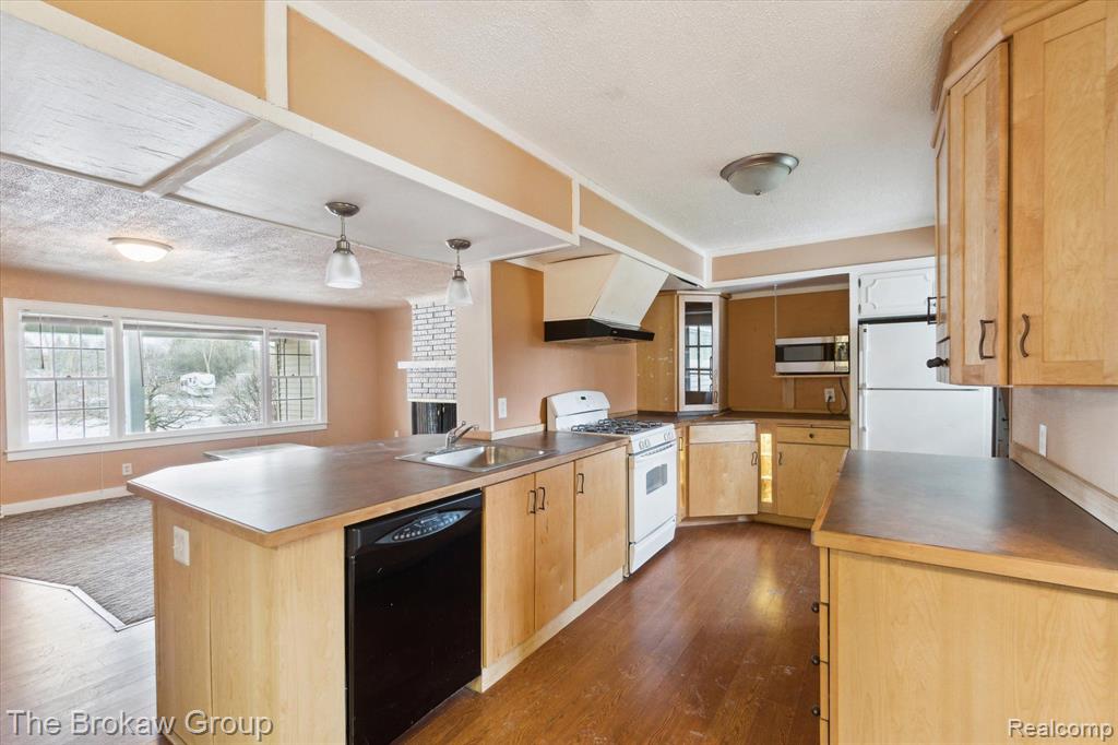 4212 LENNON Road, Flint, MI 48507 — Photo 56