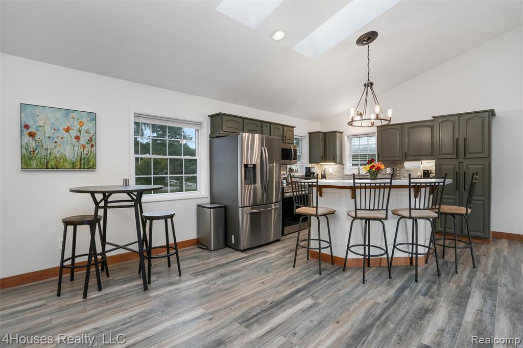4087 Silver Valley Drive, Lake Orion, MI — Photo 13