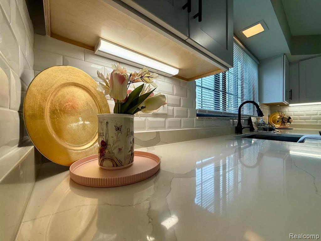 27205 CUMBERLAND, Southfield, MI 48033 — Photo 9