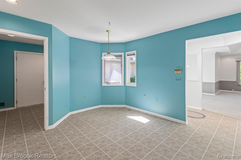 21394 Magnolia Court, 7, Farmington Hills, MI 48336 — Photo 6