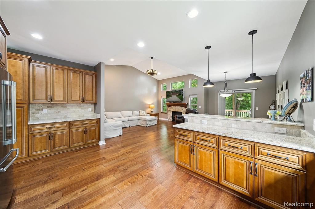 9566 KINGSWAY Circle, Clarkston, MI 48348 — Photo 6