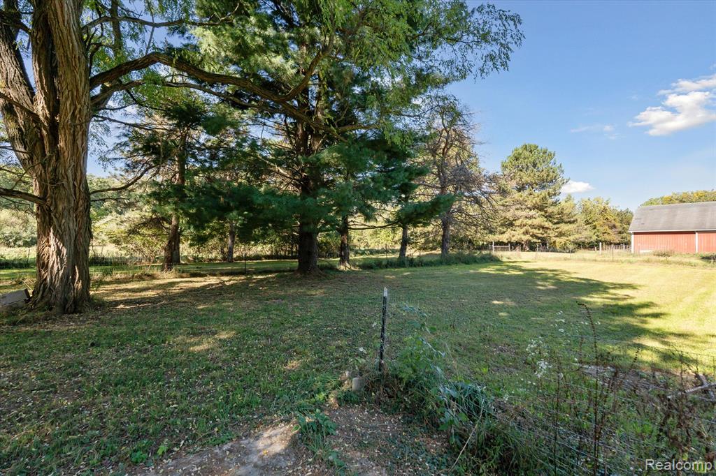 2860 E Coon Lake Road, Howell, MI 48843 — Photo 40
