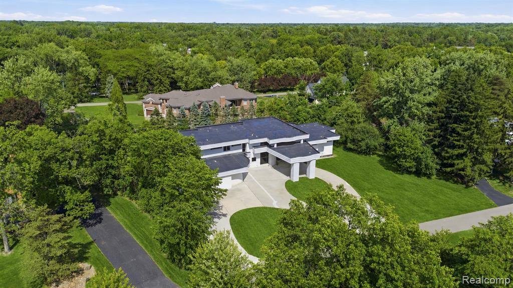 24696 Franklin Park Drive, Franklin, MI 48025 — Photo 90
