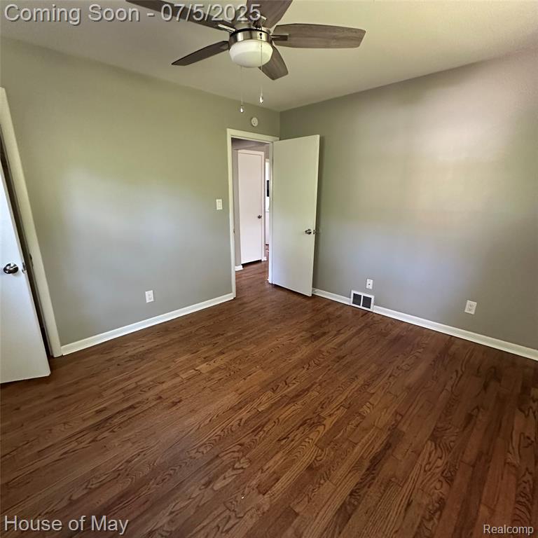 587 E 14 MILE Road, Birmingham, MI 48009 — Photo 6