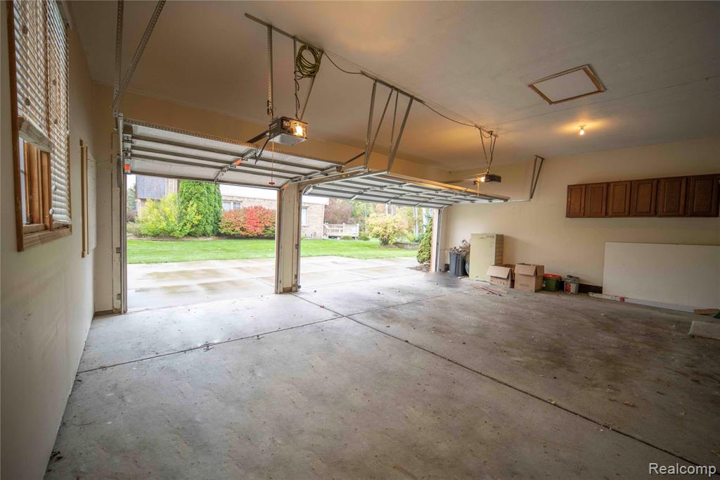 6169 Valley View Drive, Canton, MI 48187 — Photo 16