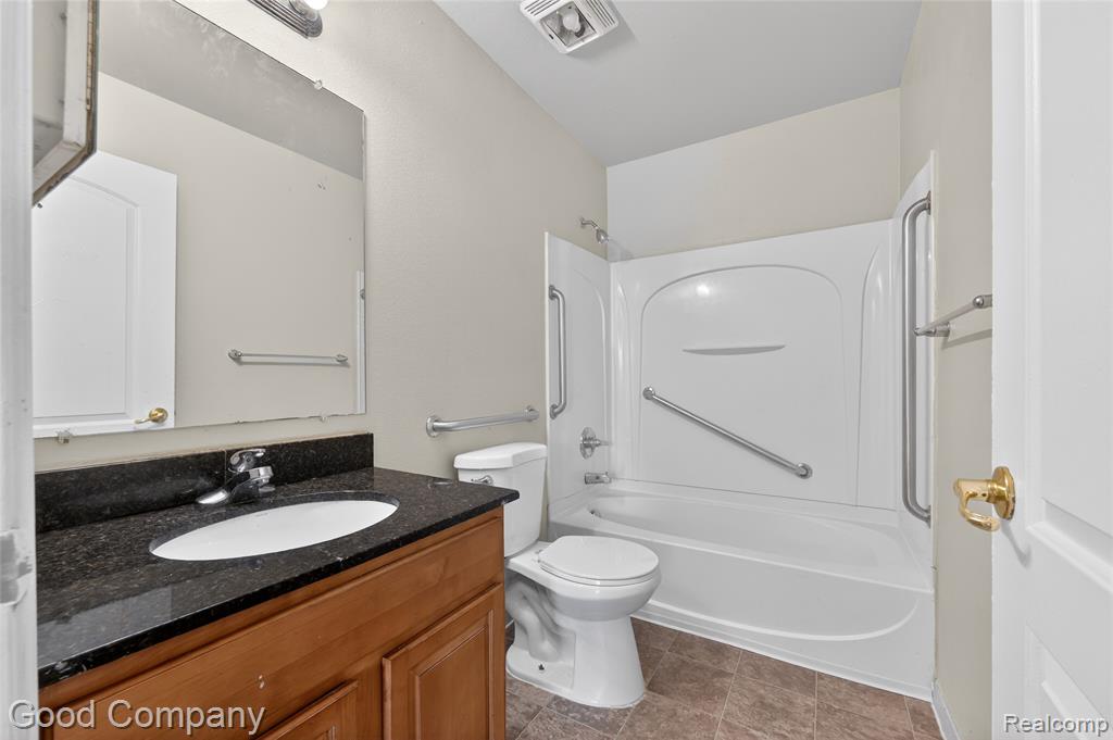 2470 Andrus Street, Hamtramck, MI 48212 — Photo 13