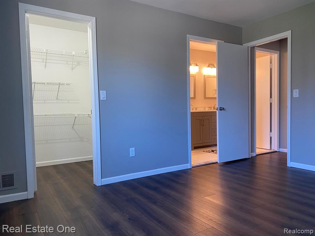 46552 MORNINGSIDE Drive, Macomb, MI 48044 — Photo 12