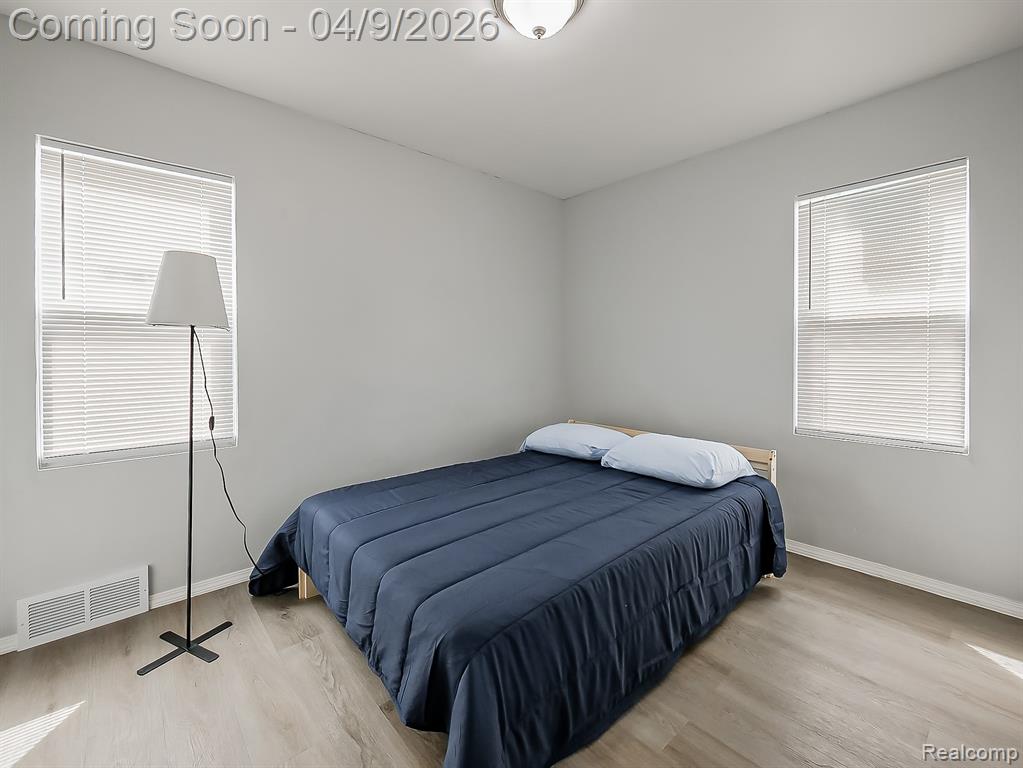 9163 Winthrop Street, Detroit, MI 48228 — Photo 8