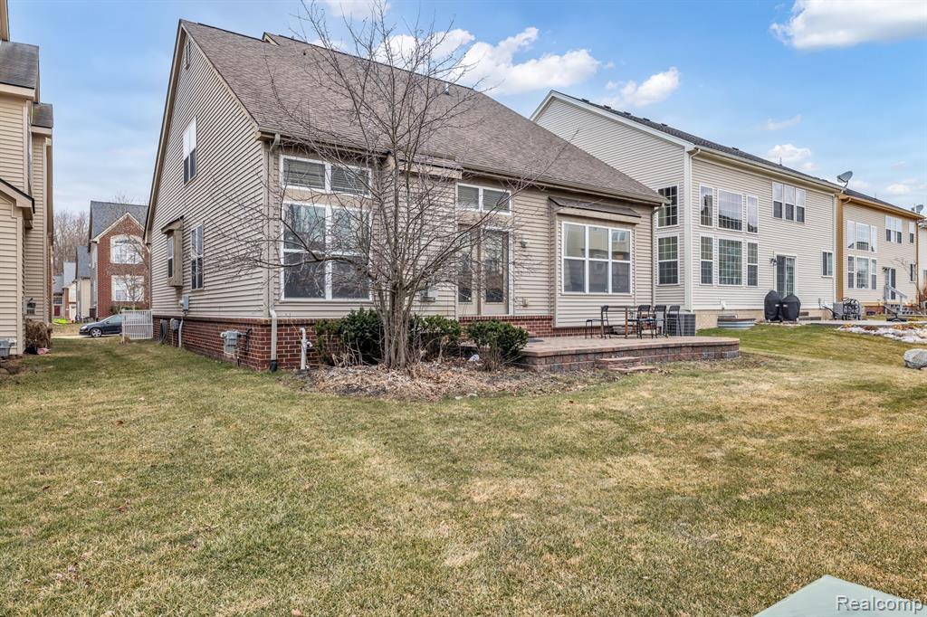 27490 CROMWELL Road, Novi, MI — Photo 37