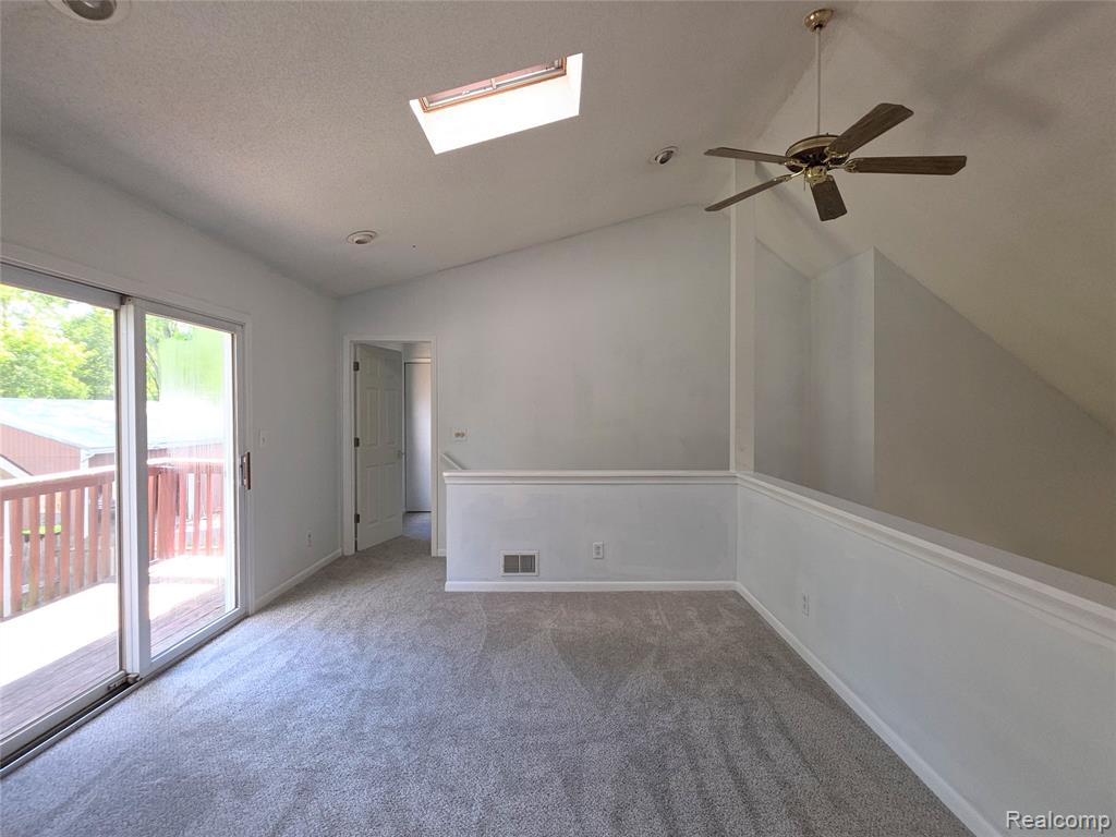 5016 N Vassar Road, Flint, MI 48506 — Photo 21