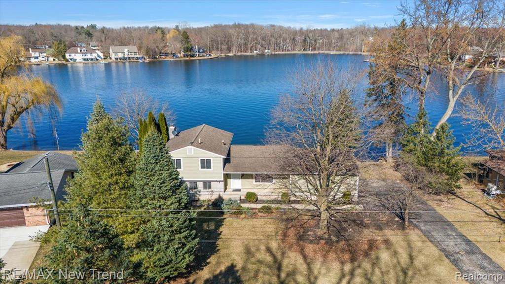 7135 CAPRI Drive, White Lake, MI 48383 — Photo 54