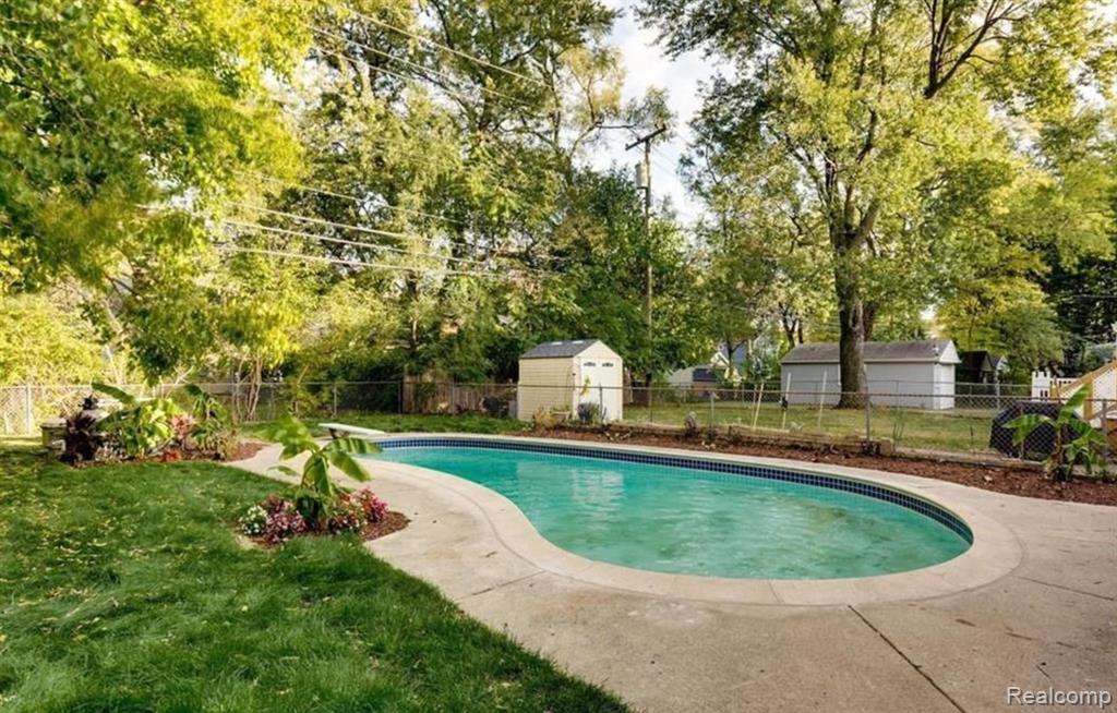 827 Longfellow Avenue, Royal Oak, MI 48067 — Photo 21